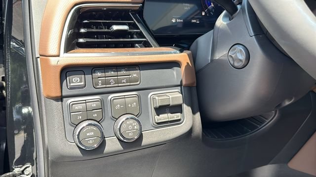 2026 Chevrolet Suburban High Country - Photo 17