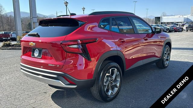 2026 Chevrolet Trax LT - Photo 9