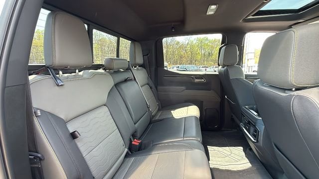 2022 Chevrolet Silverado 1500 ZR2 - Photo 34