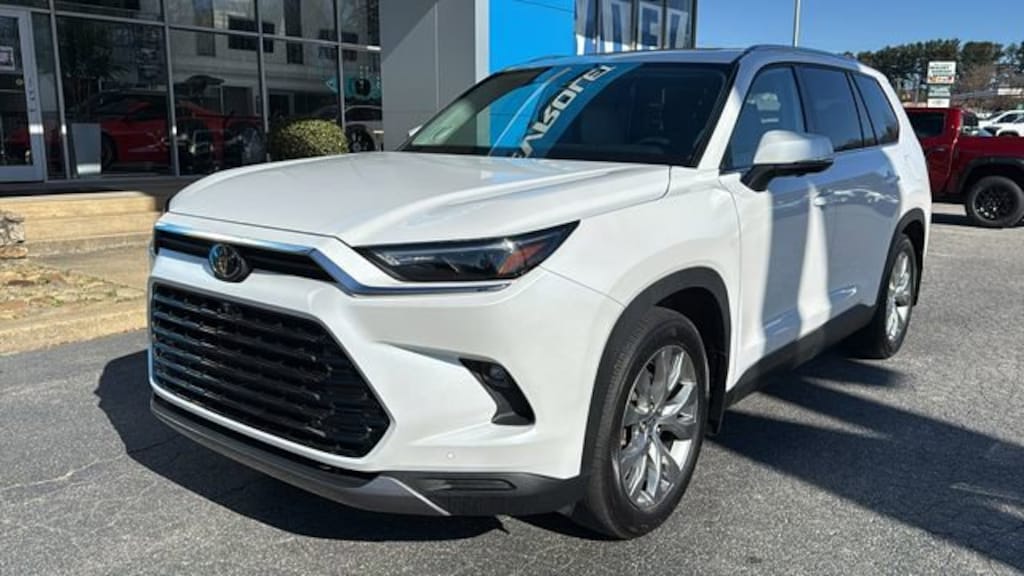 Used 2024 Toyota Grand Highlander XLE
