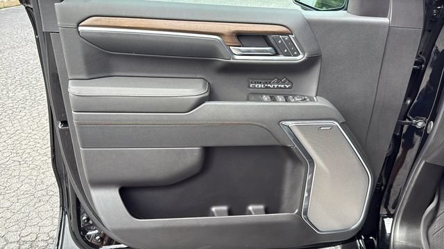 2026 Chevrolet Silverado 1500 High Country - Photo 14
