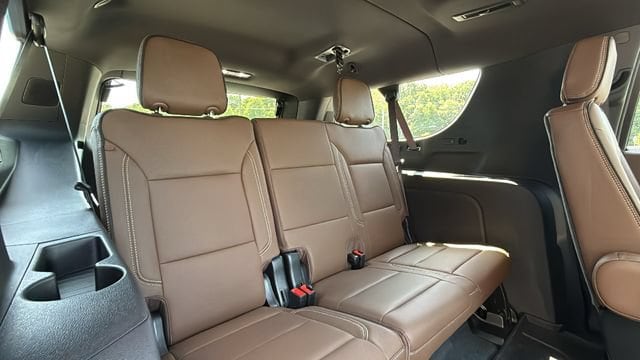 2026 Chevrolet Suburban High Country - Photo 38