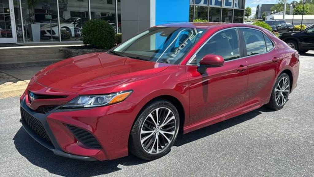 Used 2018 Toyota Camry LE