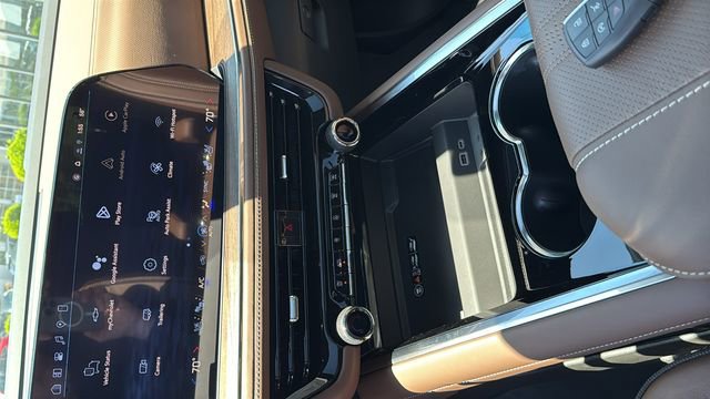 2026 Chevrolet Suburban High Country - Photo 27