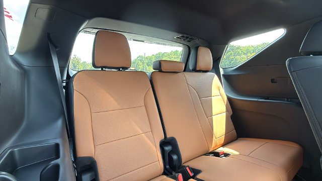 2027 Chevrolet Traverse Z71 - Photo 36