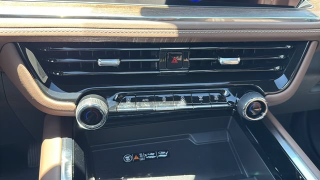 2026 Chevrolet Suburban High Country - Photo 27