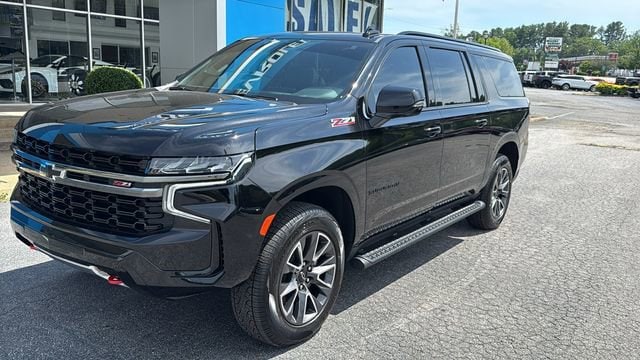 2022 Chevrolet Suburban 4WD 1500 Z71's photo