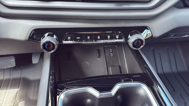 2026 Chevrolet Silverado EV LT - Photo 25