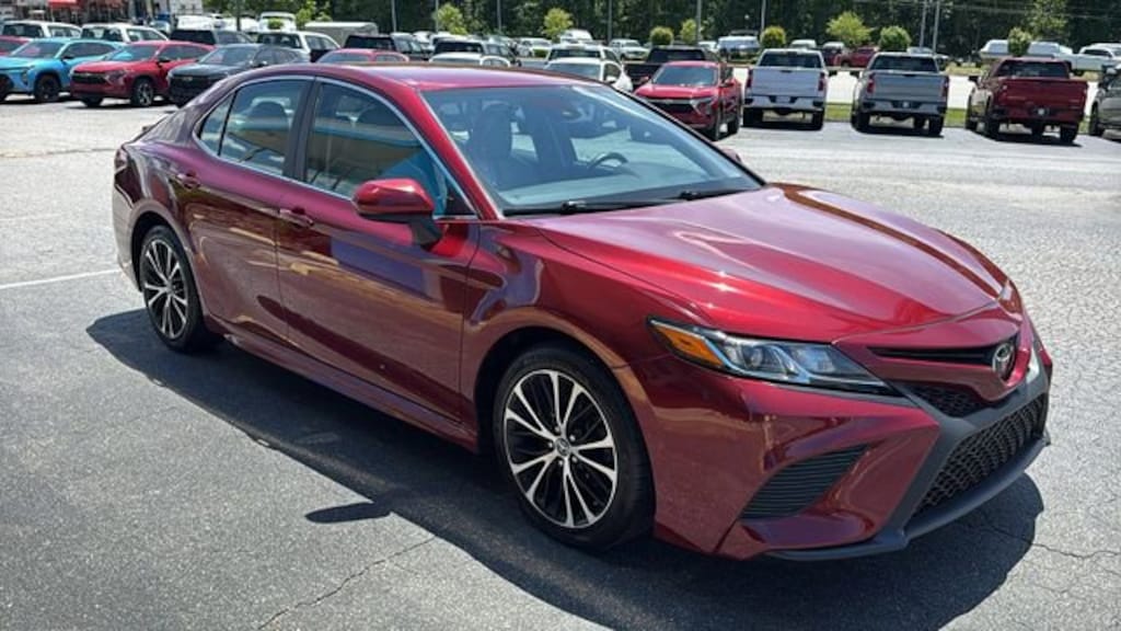 Used 2018 Toyota Camry LE