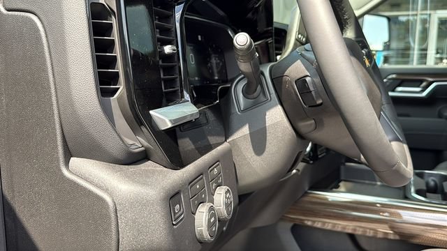 2026 Chevrolet Silverado 3500 HD LT - Photo 17