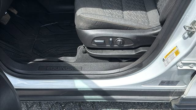 2023 Chevrolet Equinox LT - Photo 14