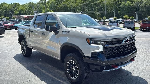 2026 Chevrolet Silverado 1500 ZR2 - Photo 3