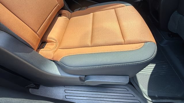 2027 Chevrolet Traverse Z71 - Photo 34