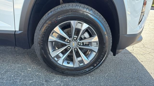 2026 Chevrolet Equinox LT - Photo 11
