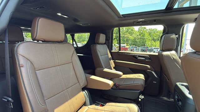 2026 Chevrolet Suburban High Country - Photo 36