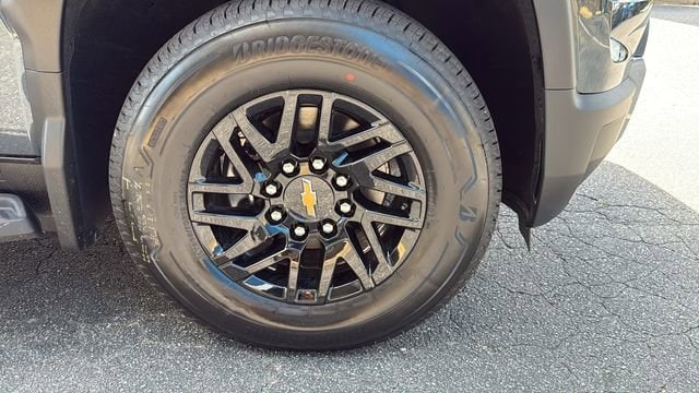 2026 Chevrolet Silverado EV LT - Photo 11