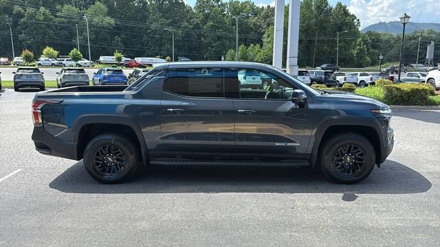 2026 Chevrolet Silverado EV LT - Photo 10