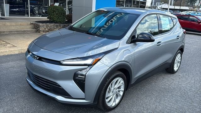 2027 Chevrolet Bolt EV LT Auto's photo