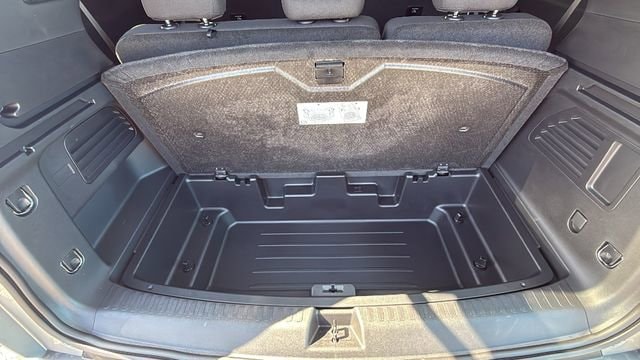2026 Chevrolet Traverse LT - Photo 8