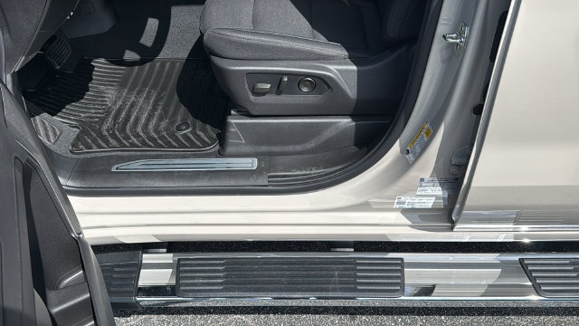 2026 Chevrolet Silverado 1500 RST - Photo 13