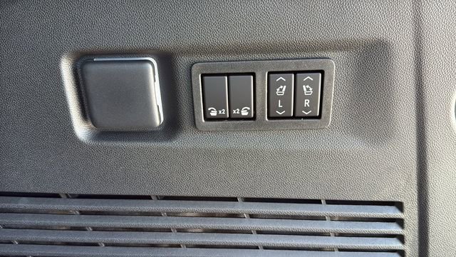 2026 Chevrolet Suburban High Country - Photo 8