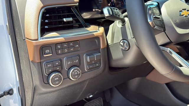 2026 Chevrolet Suburban High Country - Photo 18