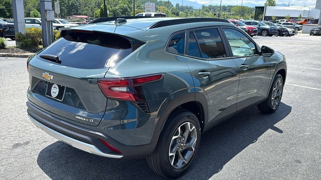 2026 Chevrolet Trax LT - Photo 9