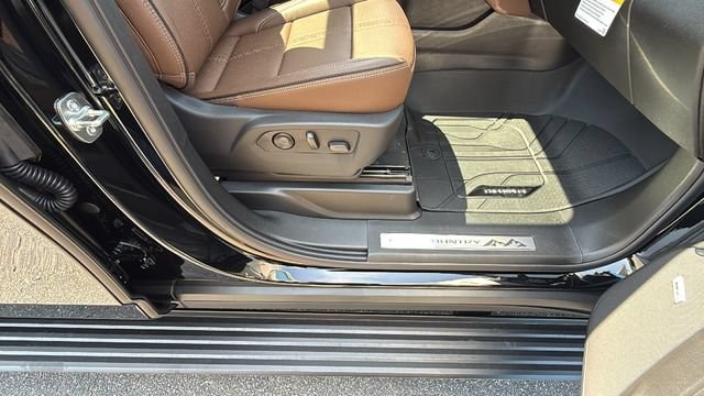 2026 Chevrolet Suburban High Country - Photo 30