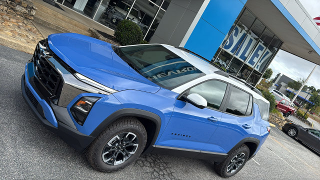 2027 Chevrolet Equinox ACTIV - Photo 11