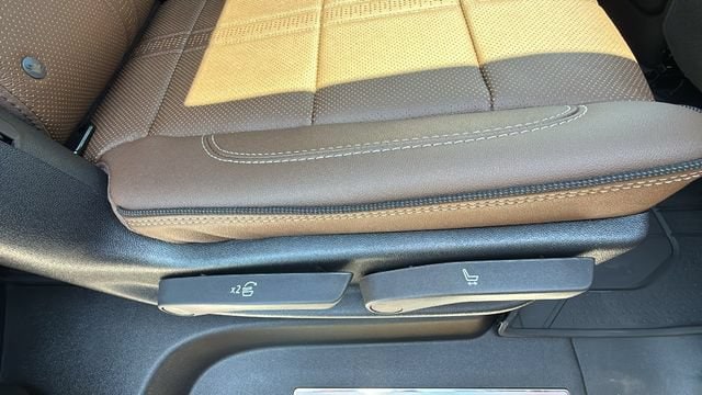 2026 Chevrolet Suburban High Country - Photo 38