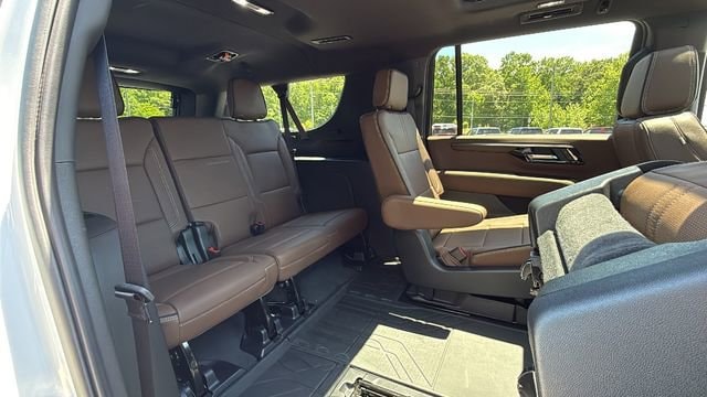 2026 Chevrolet Suburban High Country - Photo 38