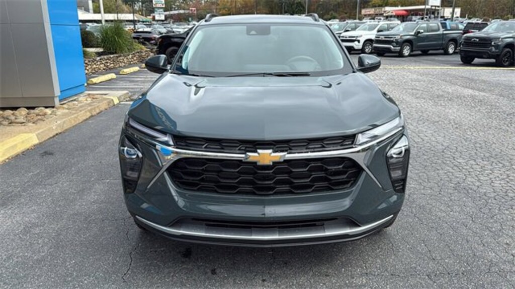New 2026 Chevrolet Trax LT SUV