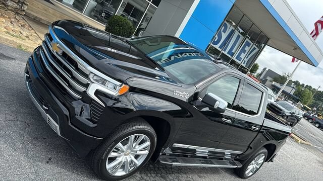 2026 Chevrolet Silverado 1500 High Country - Photo 11