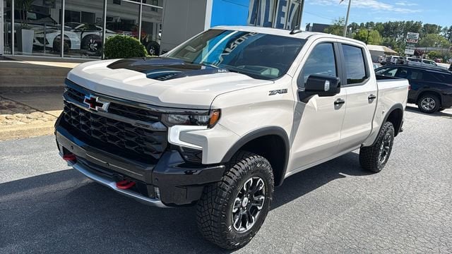 2026 Chevrolet Silverado 1500 ZR2 - Photo 1