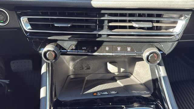 2026 Chevrolet Traverse LT - Photo 24