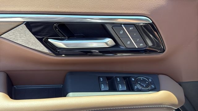 2026 Chevrolet Suburban High Country - Photo 17
