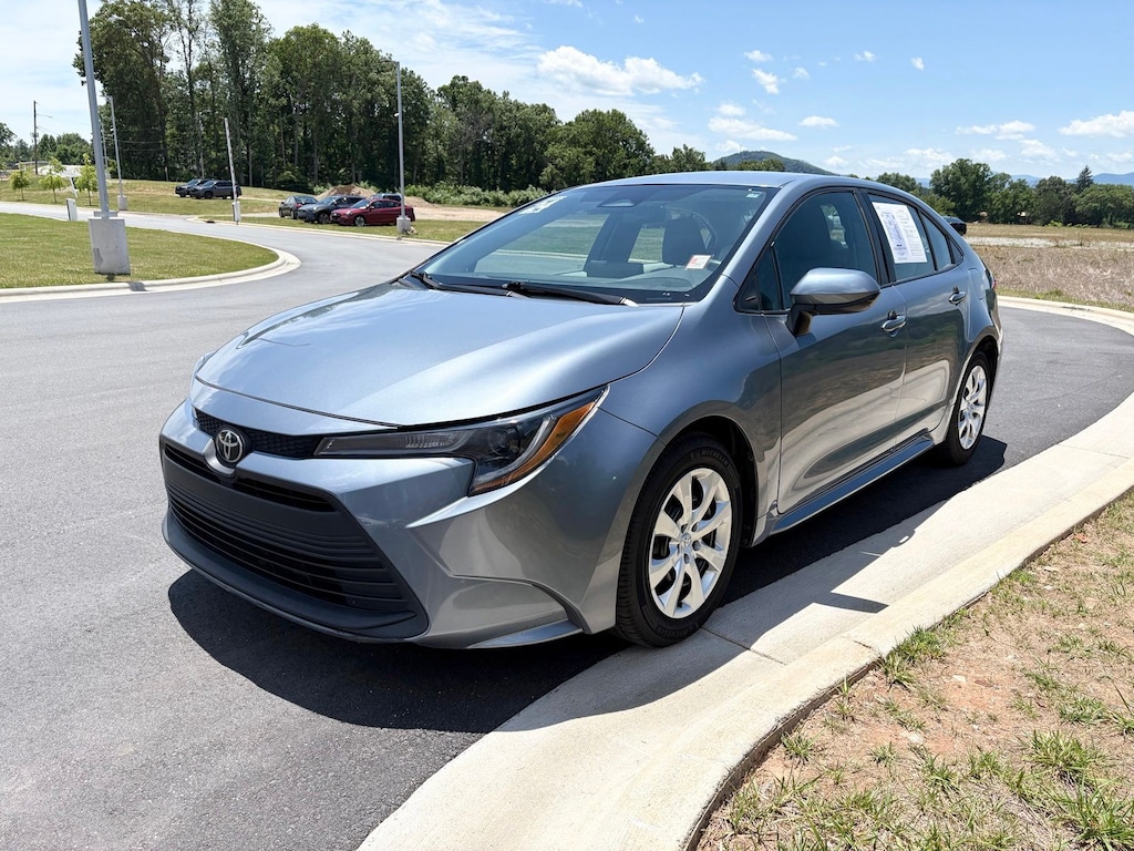 Used 2024 Toyota Corolla LE Sedan