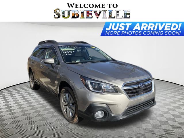 2019 Subaru Outback Premium's photo
