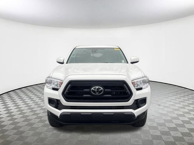 2023 Toyota Tacoma SR Double Cab V6 photo 2