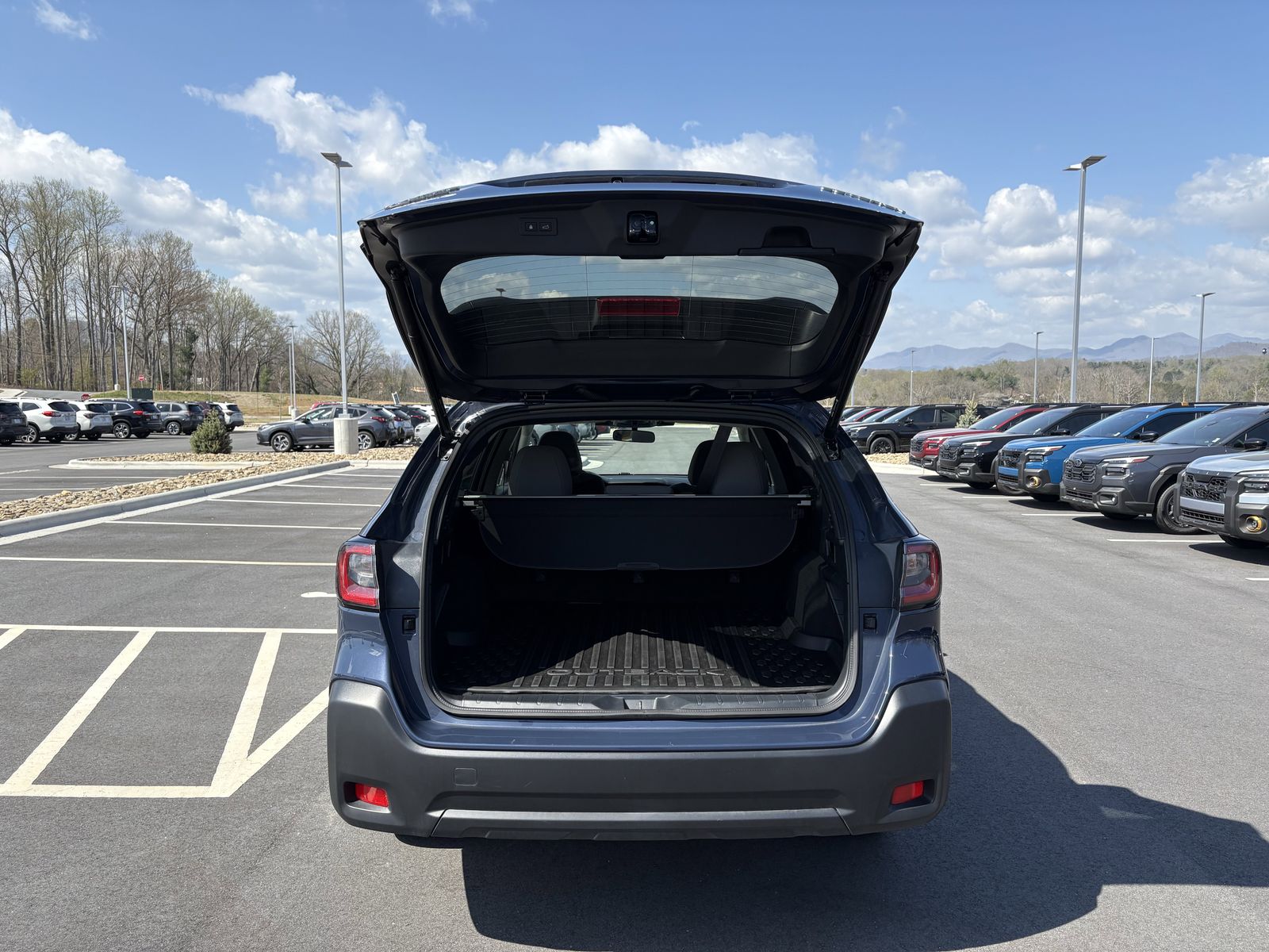 2025 Subaru Outback Premium - Photo 11