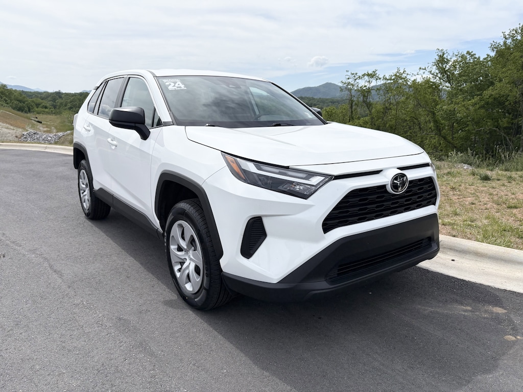 Used 2024 Toyota RAV4 LE LE FWD