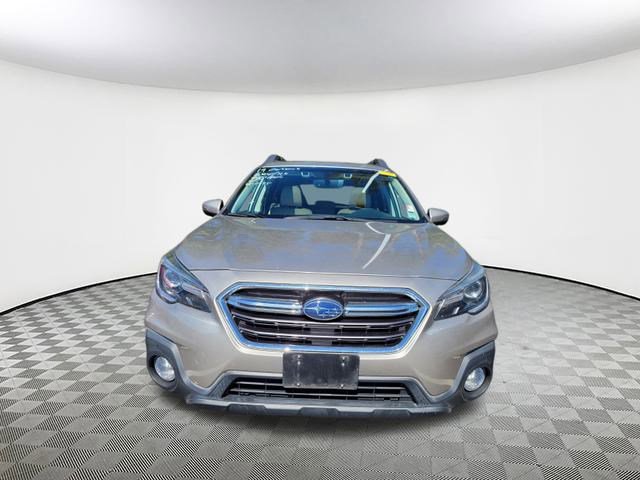2019 Subaru Outback 2.5i Limited photo 2