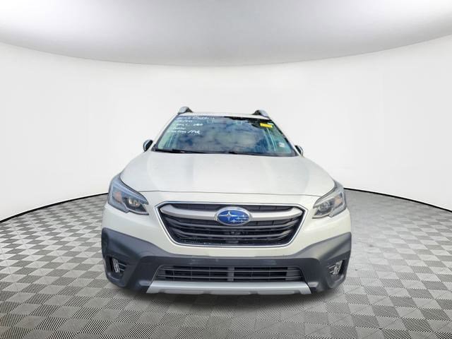 2022 Subaru Outback Touring photo 2
