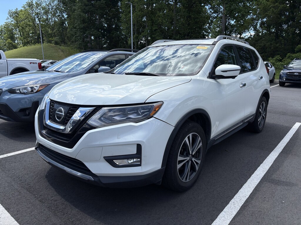 Used 2017 Nissan Rogue SL Sport Utility