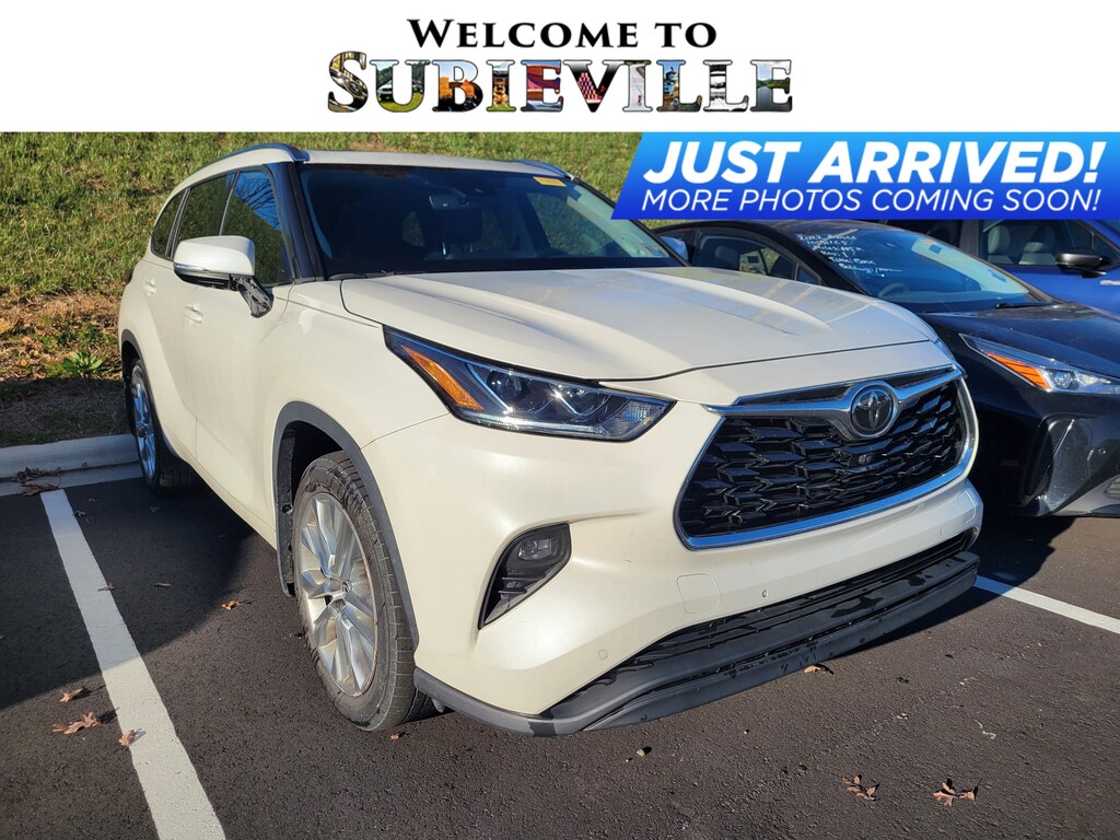 Used 2021 Toyota Highlander Limited Limited AWD