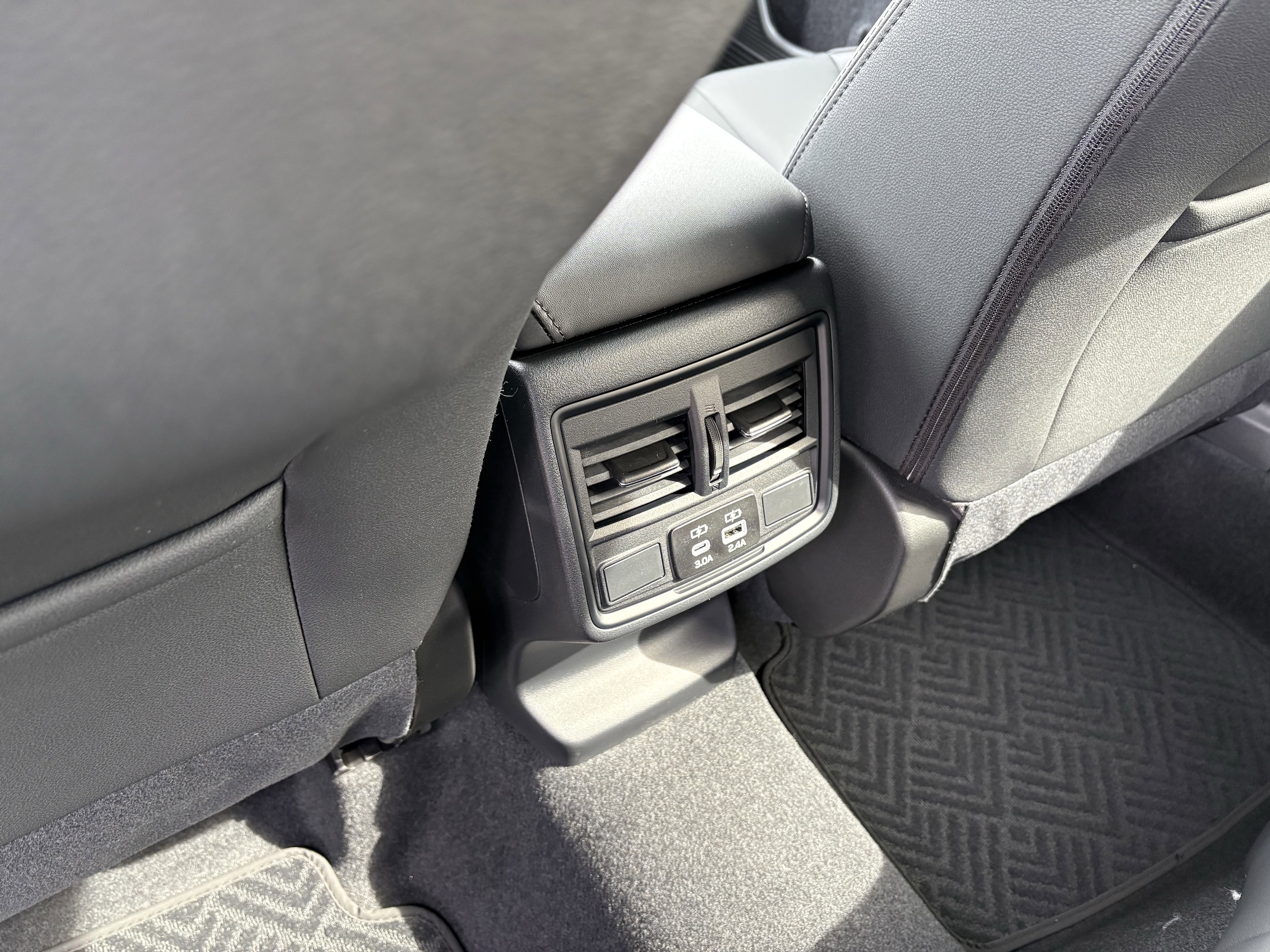 2026 Subaru Outback Premium - Photo 32