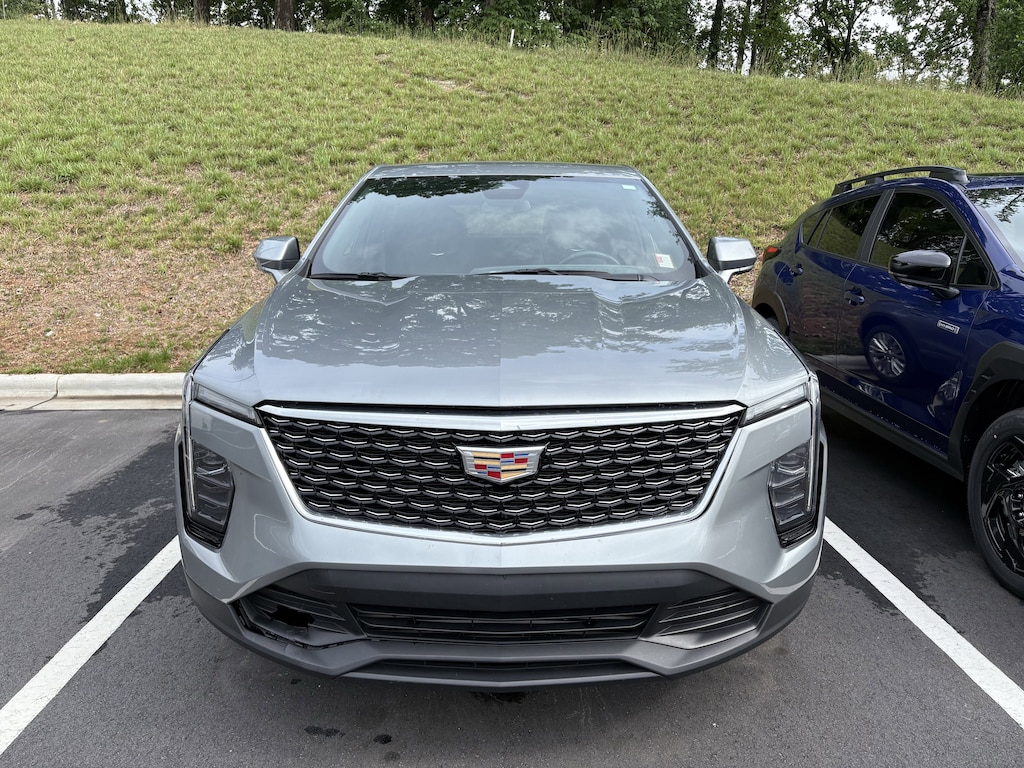 Used 2024 Cadillac XT4 FWD Luxury FWD Luxury