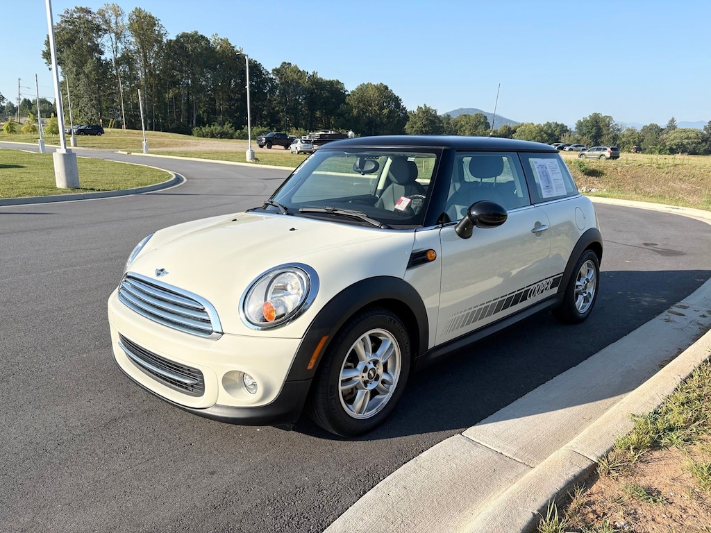 Used 2013 MINI Cooper Base Hatchback
