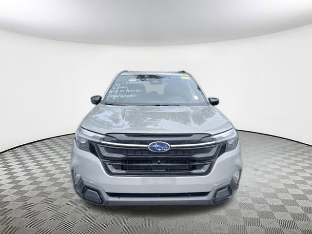 2025 Subaru Forester Touring photo 2