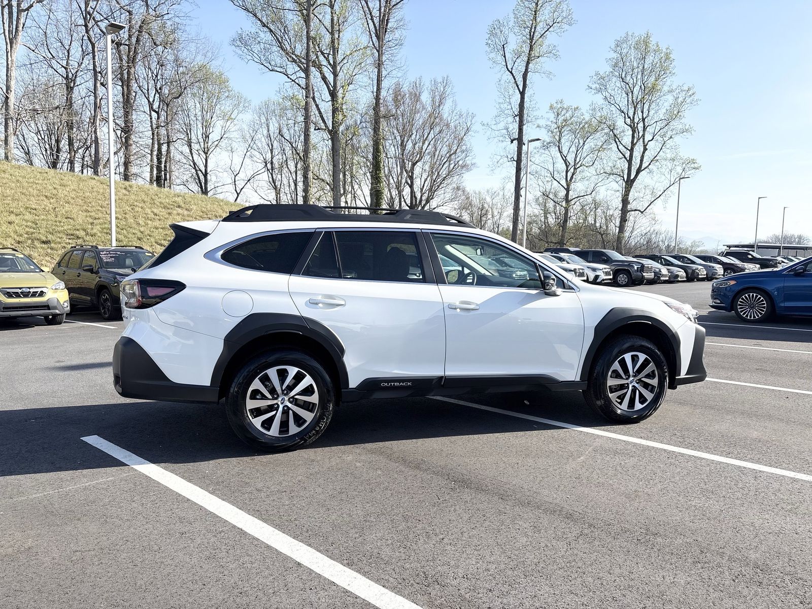 2025 Subaru Outback Premium - Photo 8